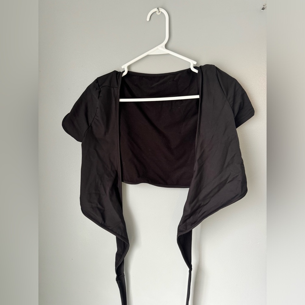 Black half cardigan with tie front